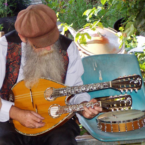 John Spencer at Leeville with twin-neck Mandolin/Mandola
