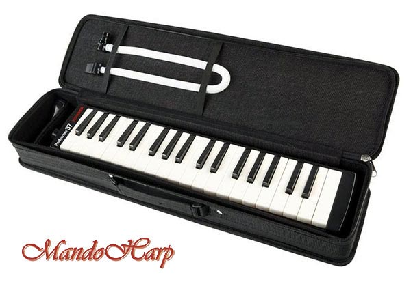 MandoHarp - Hohner Melodica - 943312 Performer 37 Student Series Alto + Soprano