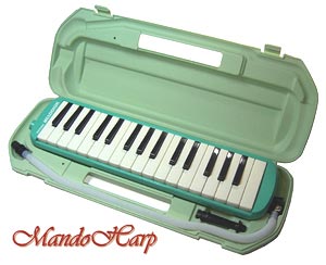 MandoHarp - Suzuki M-32C Alto Melodion