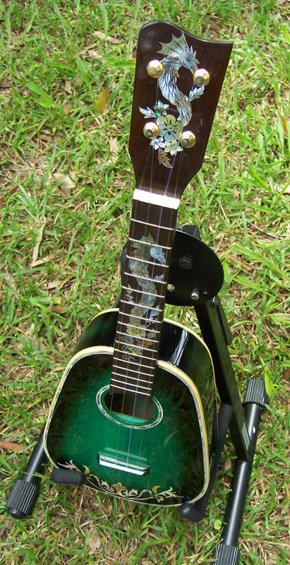 MandoHarp - 'Green Dragons' Concert Ukulele