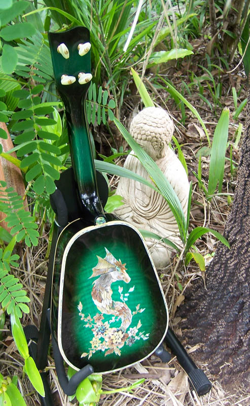 MandoHarp - 'Green Dragons' Concert Ukulele